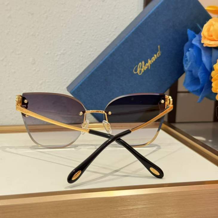 Picture of Chopard Sunglasses _SKUfw74405240fw